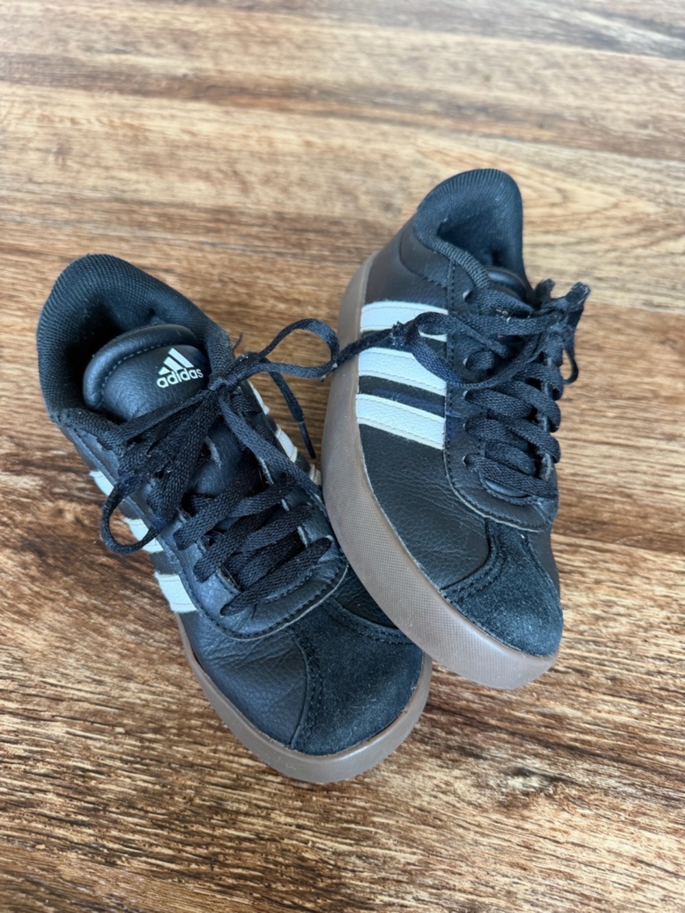 Kids Adidas court 3.0 size 13 black